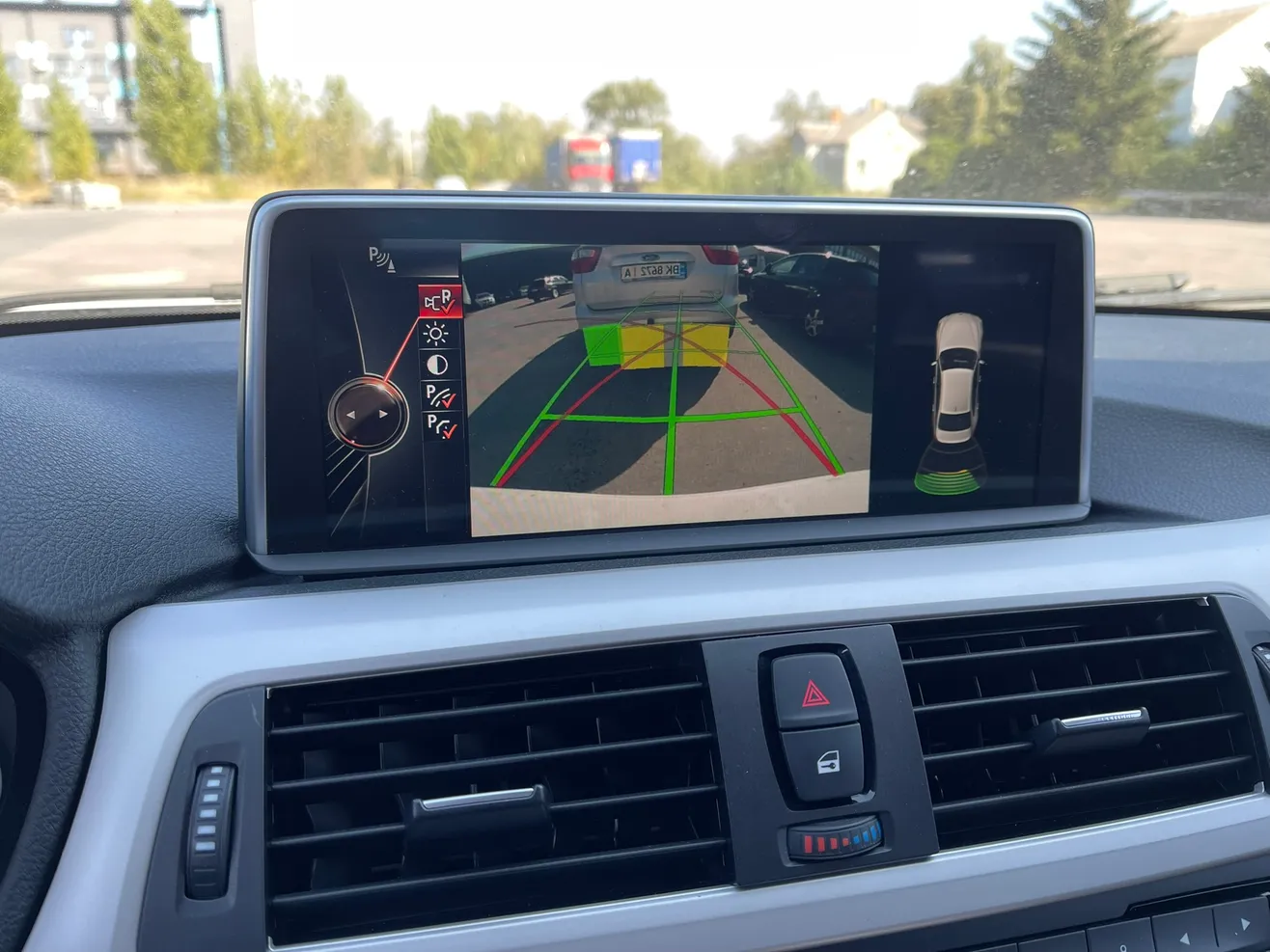 Rear view camera and 360 BMW у BIMFIX
